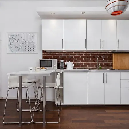Lux Center Soltyka By Renters Appartamento