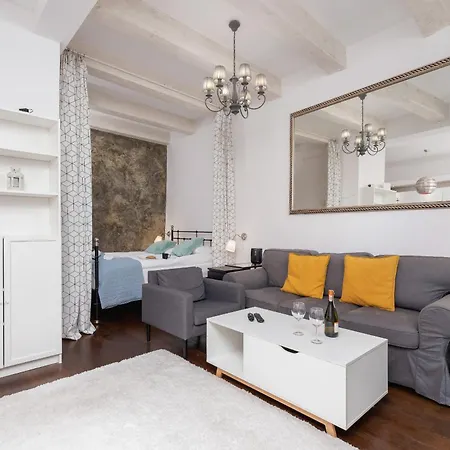 Apartment Lux Center Soltyka By Renters